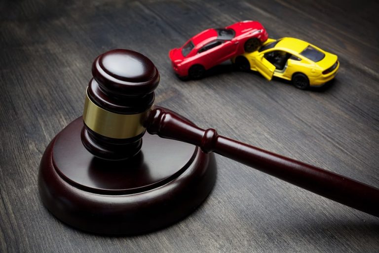 8 Signs You Need To Consult A Car Accident Lawyer