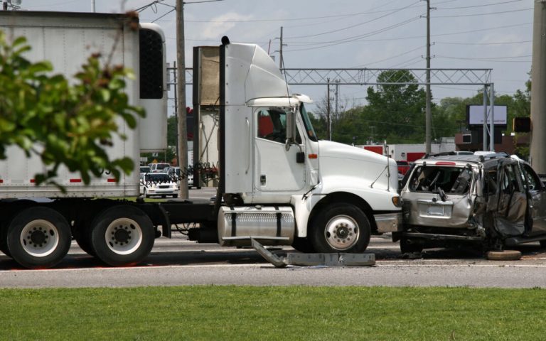 3 Major Differences Between Truck Accident Cases And Car Accident Cases